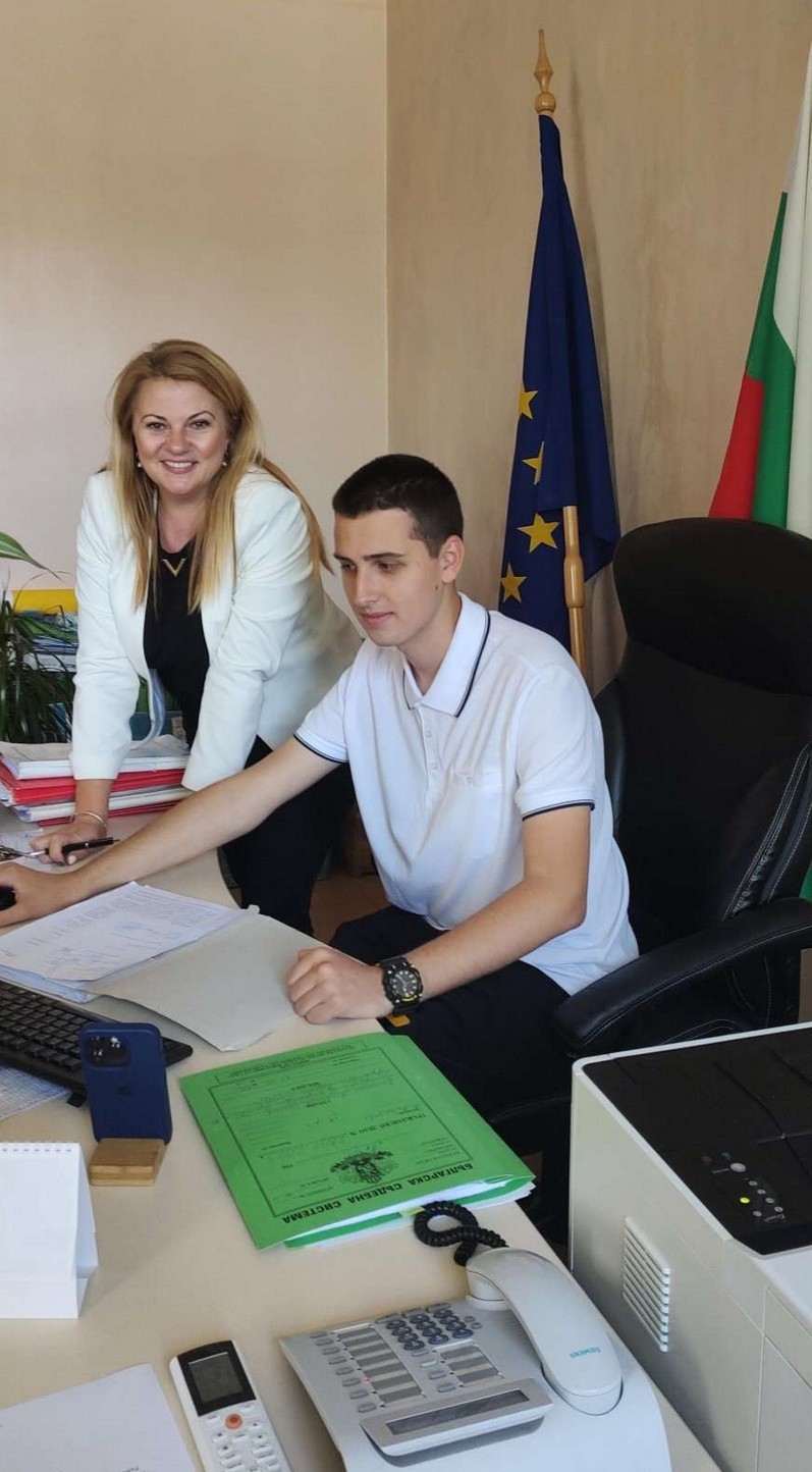 Възпитаници на ПГЧЕ бяха председатели на Районен съд – Плевен за ден